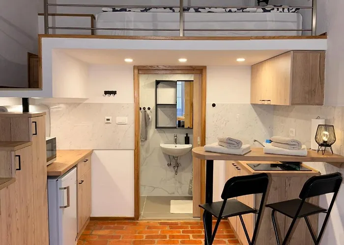 Zenroom Apartments